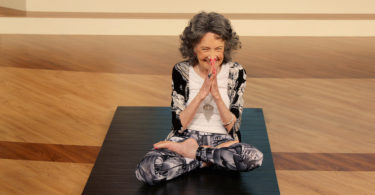 3 tips van de oudste yoga lerares ter wereld