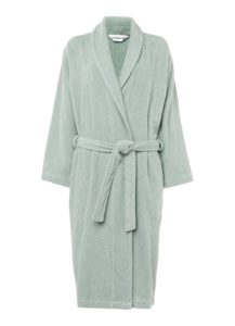 de bijenkorf home ricepoint badjas van katoen 2 217x300 - Met deze prachtige pyjama's ben jij klaar voor de winter!