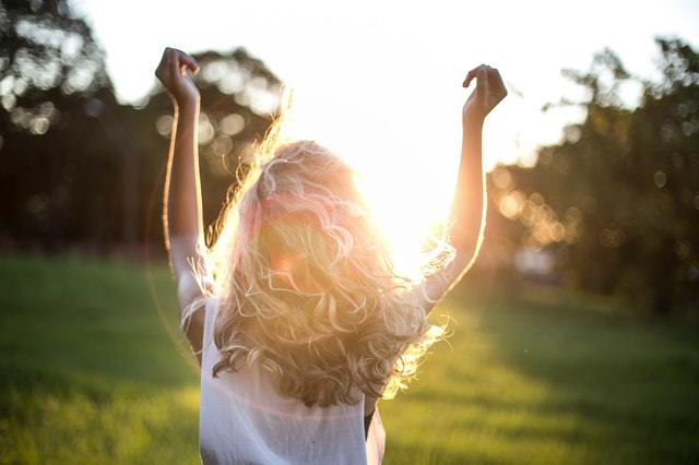 8 gezonde dingen die gelukkige mensen dagelijks toepassen