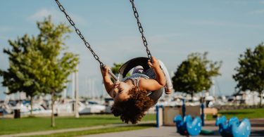 6 redenen waarom het zo belangrijk is dat kinderen buiten spelen